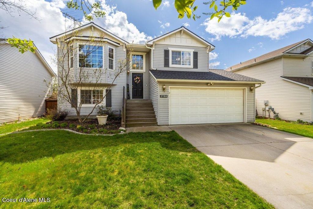 2790 W Versailles DR, Coeur D'alene, ID 83815