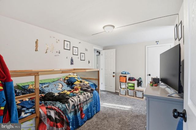 643 BLUE BELL RD, Williamstown, NJ 08094