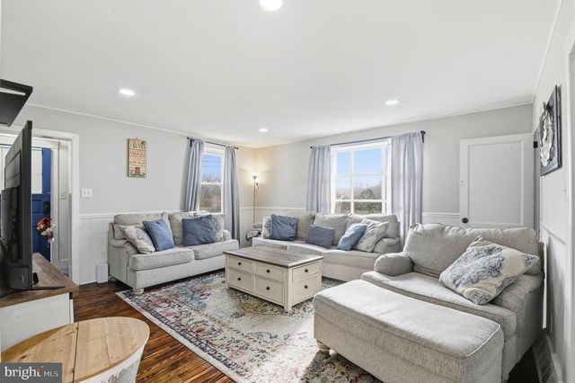 643 BLUE BELL RD, Williamstown, NJ 08094