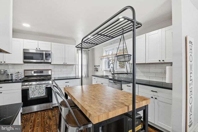 643 BLUE BELL RD, Williamstown, NJ 08094