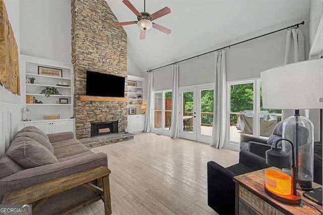 2423 Retreat Close, Marietta, GA 30066