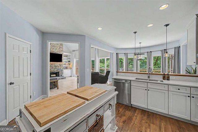 2423 Retreat Close, Marietta, GA 30066