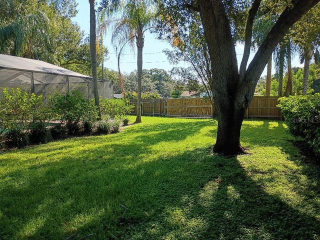 9302 W NORFOLK STREET, Tampa, FL 33615