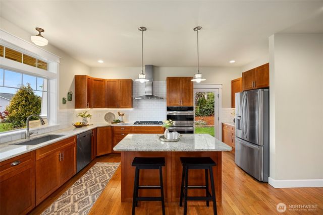 6493 White Peaks Lane NW, Bremerton, WA 98311