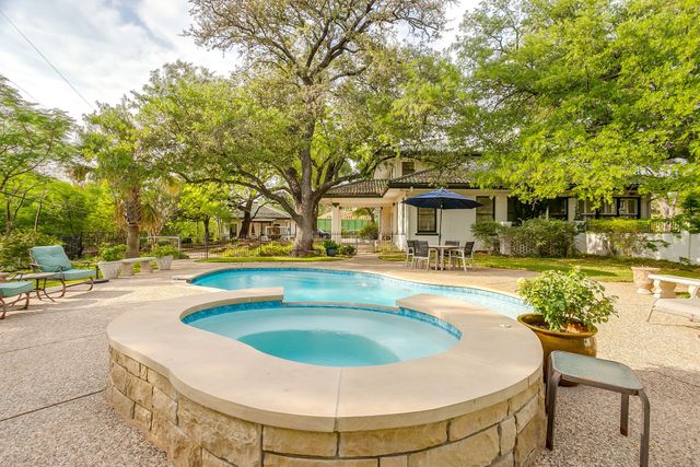 1414 Mistletoe Drive, Fort Worth, TX 76110