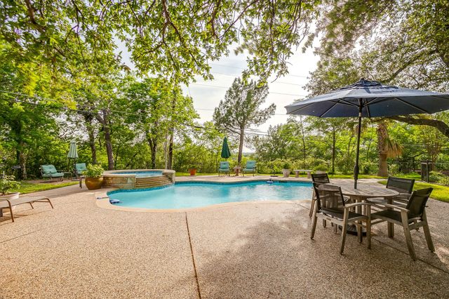 1414 Mistletoe Drive, Fort Worth, TX 76110