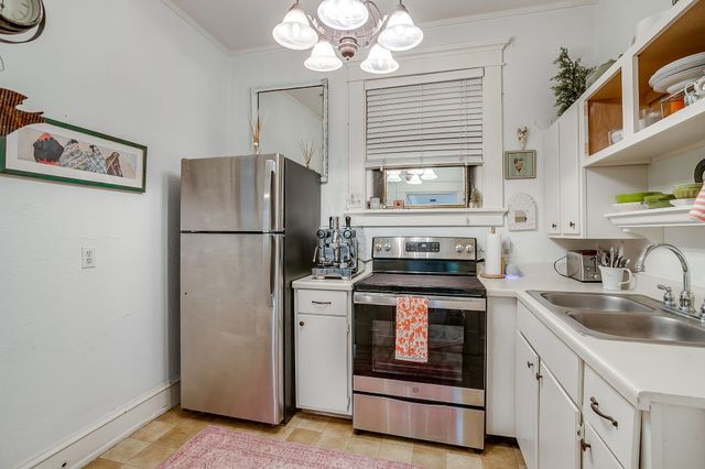 1414 Mistletoe Drive, Fort Worth, TX 76110