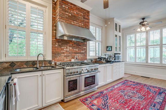 1414 Mistletoe Drive, Fort Worth, TX 76110