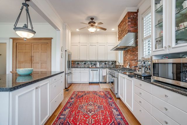 1414 Mistletoe Drive, Fort Worth, TX 76110