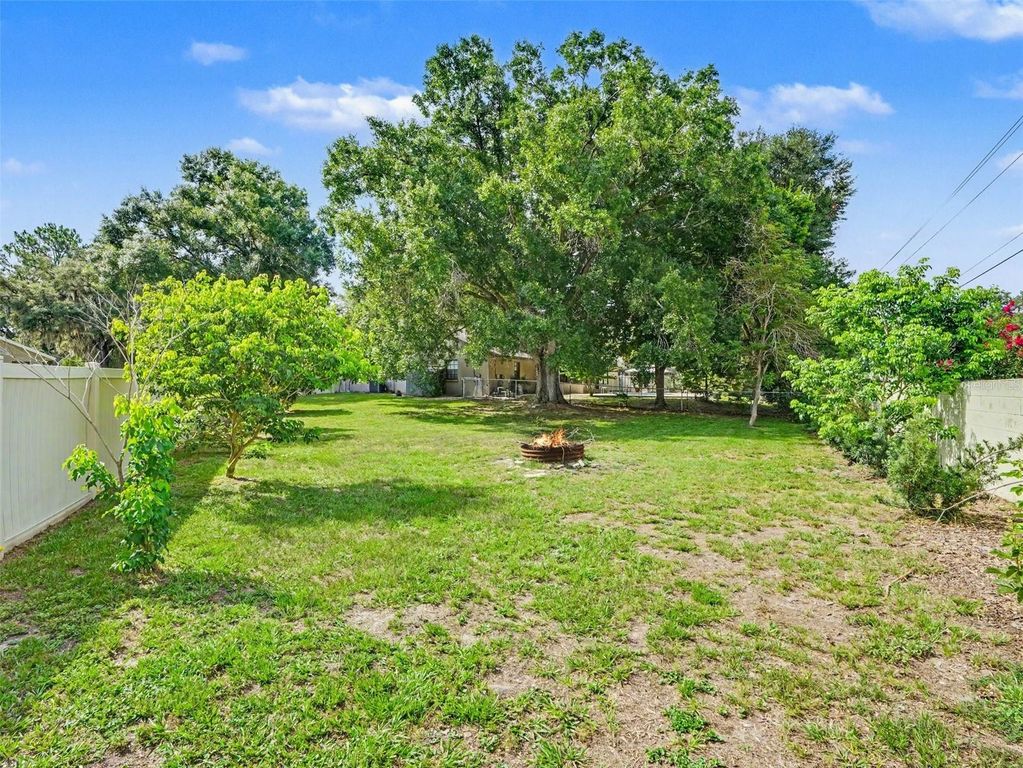 Image 24 of property listing at 928 TIMBERGREEN DRIVE, Lakeland, FL 33809