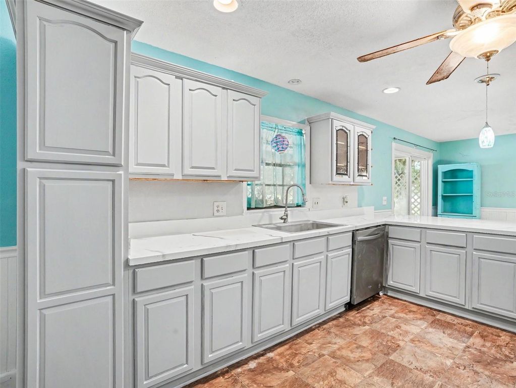 Image 8 of property listing at 928 TIMBERGREEN DRIVE, Lakeland, FL 33809