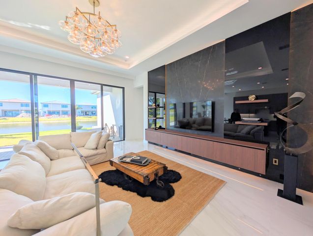 20459 Rosewood Garden Way, Boca Raton, FL 33434