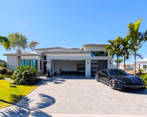 20459 Rosewood Garden Way, Boca Raton, FL 33434
