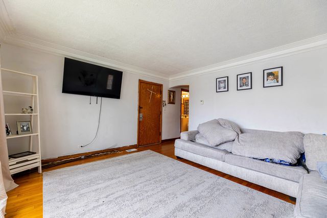 7118 S MOZART Street, Chicago, IL 60629
