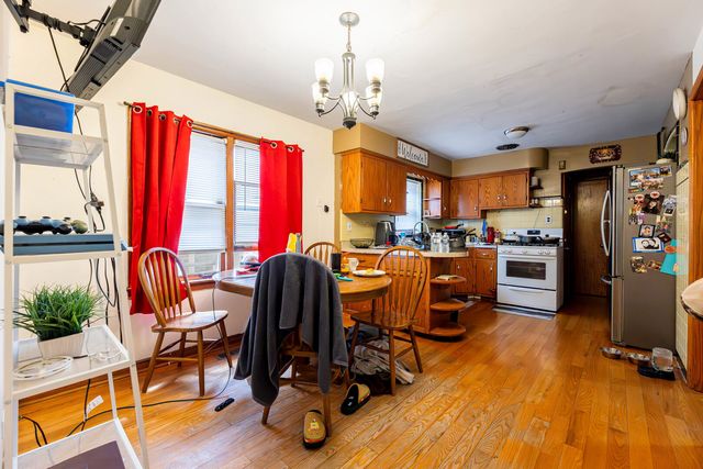 7118 S MOZART Street, Chicago, IL 60629