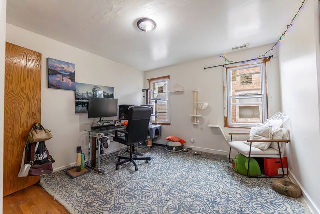 7118 S MOZART Street, Chicago, IL 60629