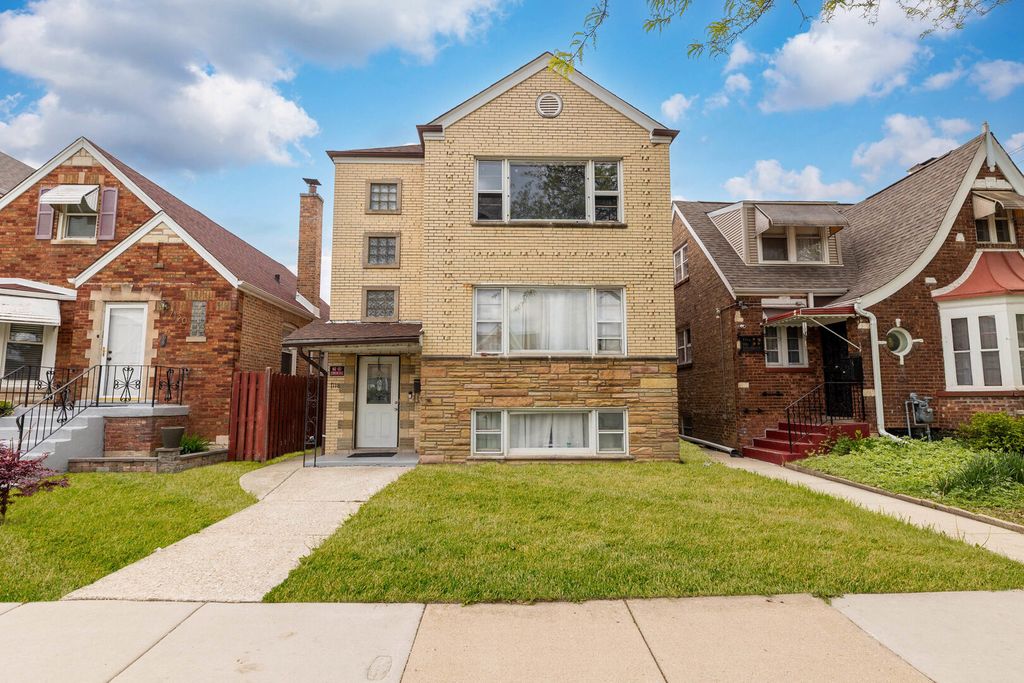 7118 S MOZART Street, Chicago, IL 60629