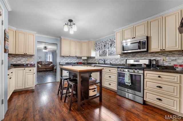 112 N 6th Street, Sikeston, MO 63801