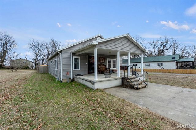 112 N 6th Street, Sikeston, MO 63801