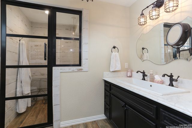 243 Eileen, Pleasanton, TX 78064