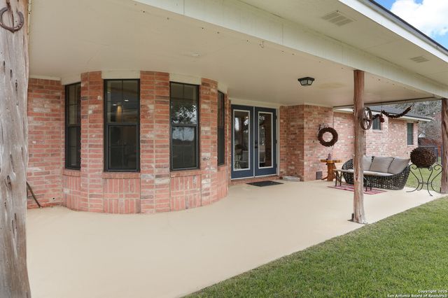 243 Eileen, Pleasanton, TX 78064