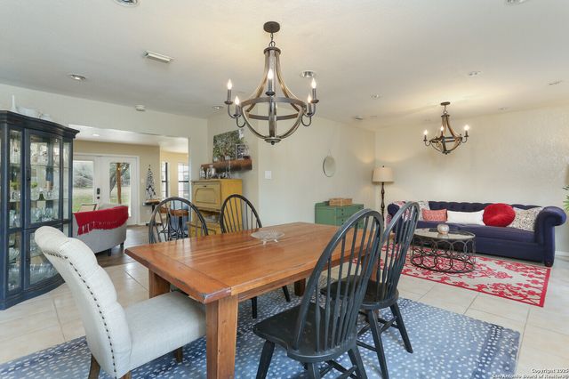 243 Eileen, Pleasanton, TX 78064