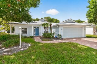 631 NE Muskrat Run, Port St. Lucie, FL 34983