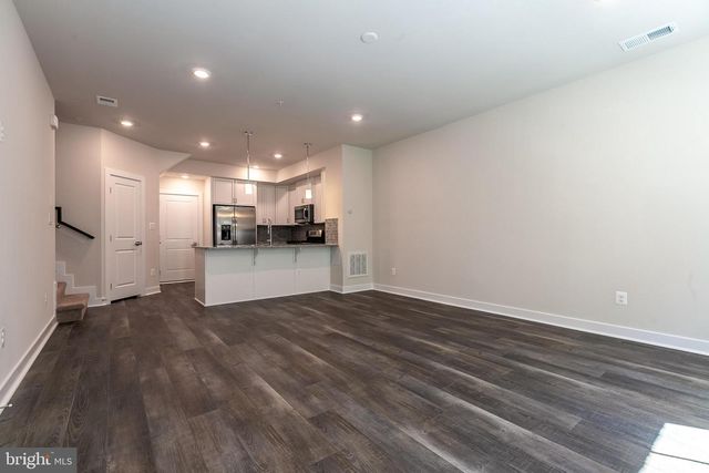 2328 WATER PROMENADE AVE, Herndon, VA 20171