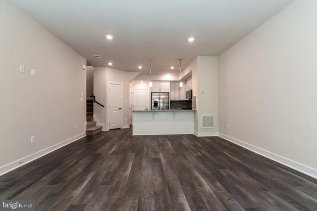 2328 WATER PROMENADE AVE, Herndon, VA 20171