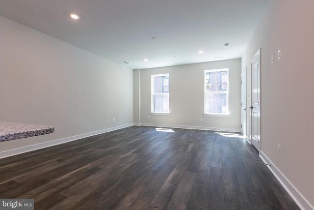 2328 WATER PROMENADE AVE, Herndon, VA 20171