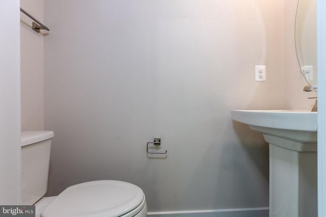 2328 WATER PROMENADE AVE, Herndon, VA 20171