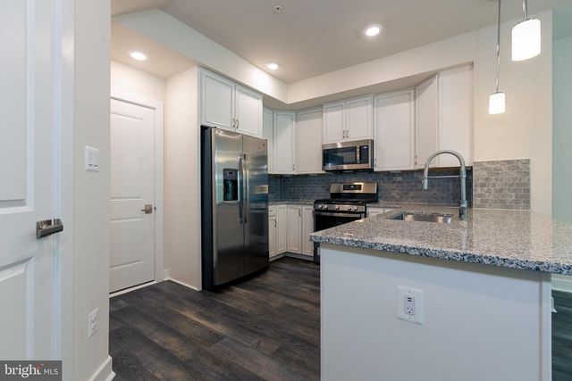 2328 WATER PROMENADE AVE, Herndon, VA 20171