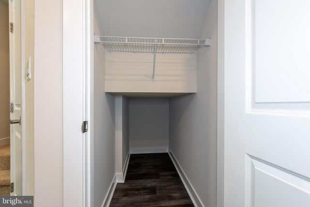2328 WATER PROMENADE AVE, Herndon, VA 20171