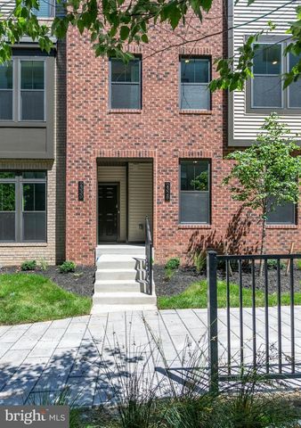 2328 WATER PROMENADE AVE, Herndon, VA 20171