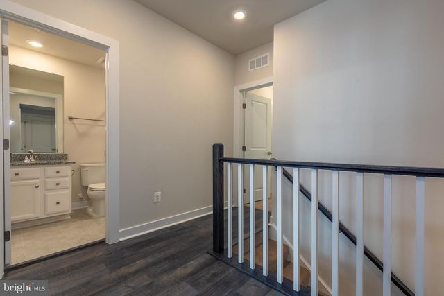 2328 WATER PROMENADE AVE, Herndon, VA 20171