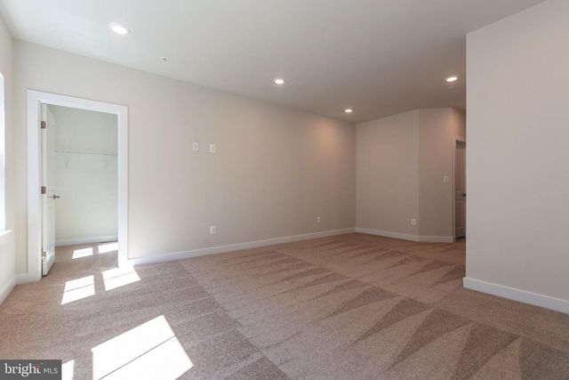 2328 WATER PROMENADE AVE, Herndon, VA 20171