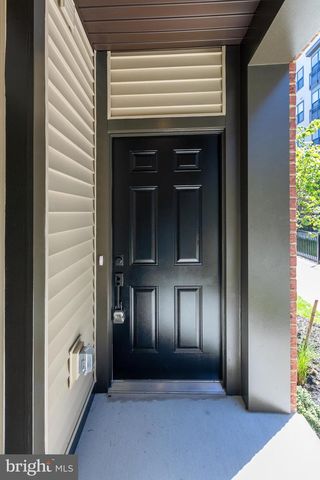 2328 WATER PROMENADE AVE, Herndon, VA 20171