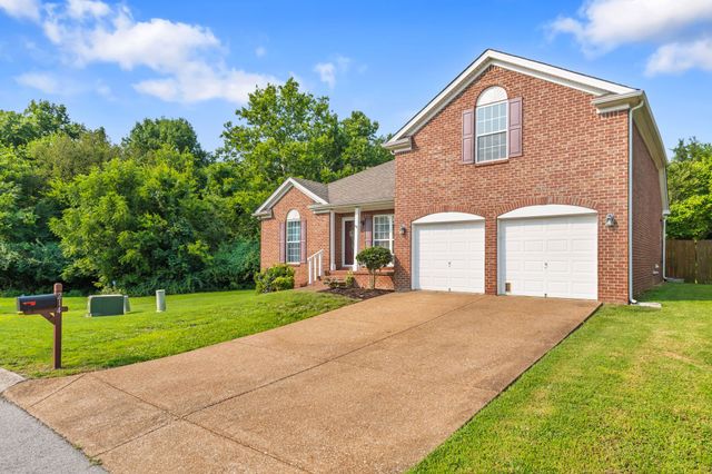 214 Cobblestone Lndg, Mount Juliet, TN 37122
