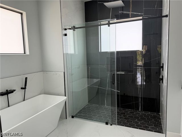 2648 24th AVE SE, Naples, FL 34117