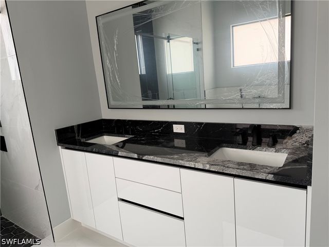 2648 24th AVE SE, Naples, FL 34117