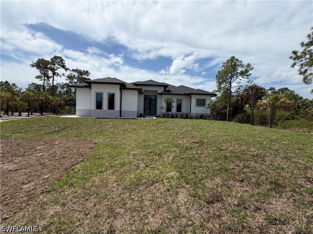 2648 24th AVE SE, Naples, FL 34117