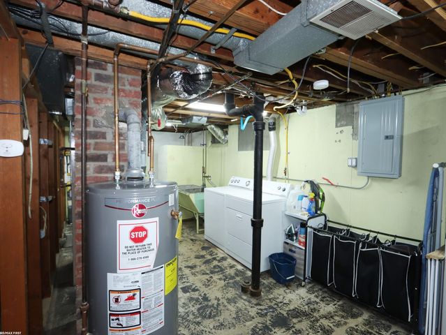 2028 Barrett Street, Royal Oak, MI 48067