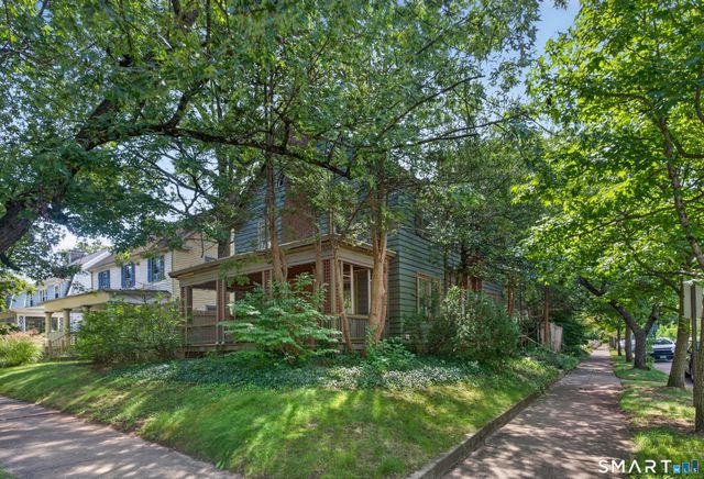 49 Hubinger Street, New Haven, CT 06511