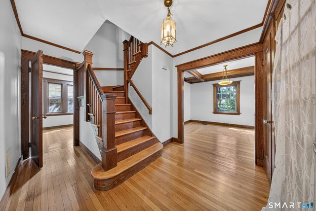 49 Hubinger Street, New Haven, CT 06511