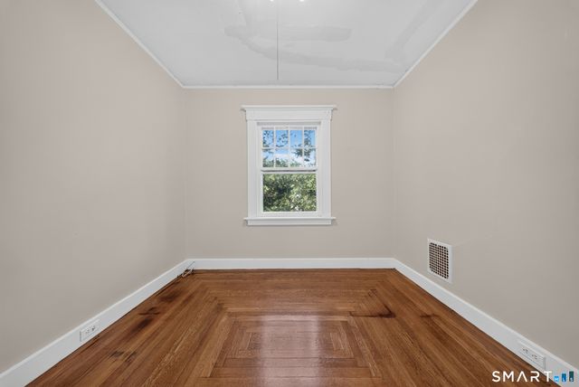 49 Hubinger Street, New Haven, CT 06511