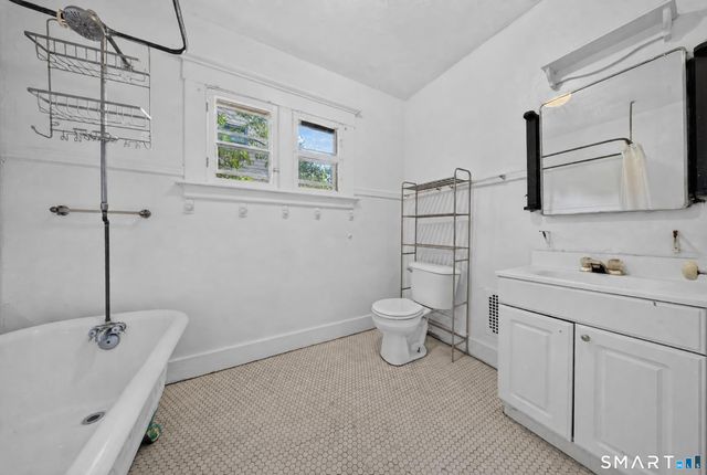 49 Hubinger Street, New Haven, CT 06511