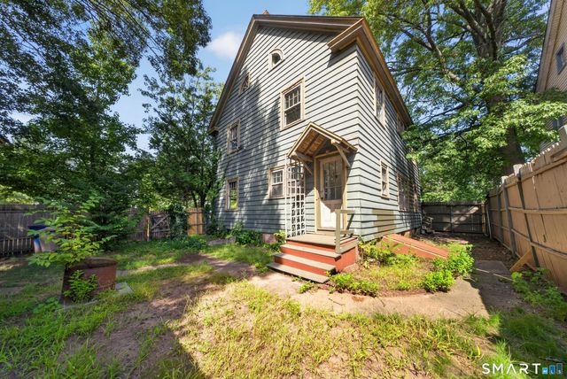 49 Hubinger Street, New Haven, CT 06511