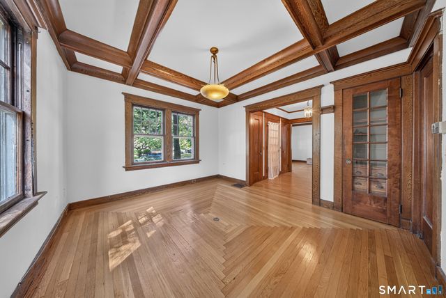 49 Hubinger Street, New Haven, CT 06511