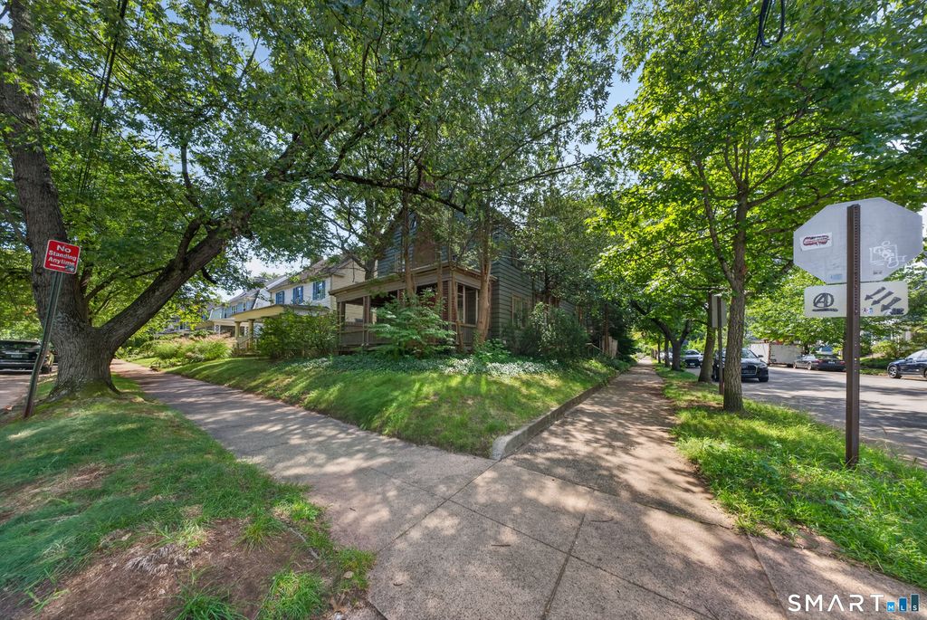 49 Hubinger Street, New Haven, CT 06511