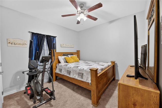 519 E Avenue F, Robstown, TX 78380